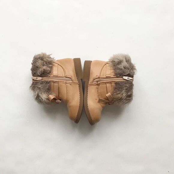Zara beige faux fur cuffed  ankle  boots EUC  size 20(5) - Picture 2 of 6